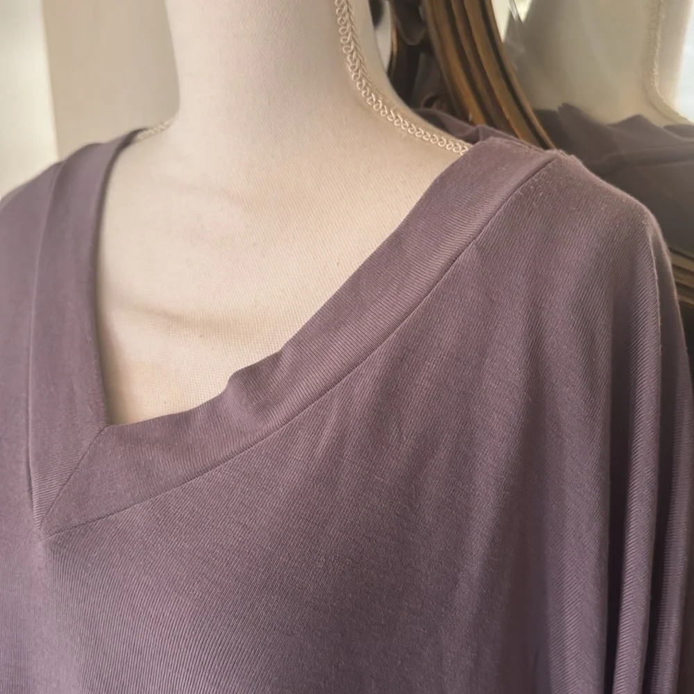 Amazing lavender Soft Surroundings asymmetrical layering tunic EUC - Picture 6 of 14